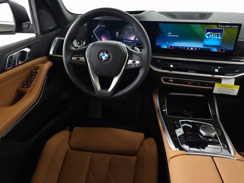 Used 2026 BMW X5 xDrive40i w/ Premium Package image 15