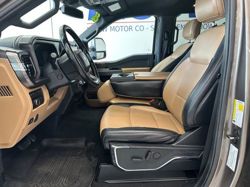 Used 2023 Ford F350 Lariat w/ Chrome Package AWD/4WD image 11