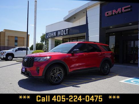 Used 2025 Ford Explorer ST-Line w/ Premium Package RWD image 1