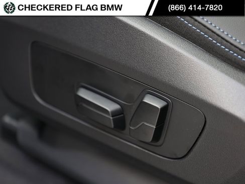 Used 2025 BMW X1 xDrive28i w/ Technology Package image 24