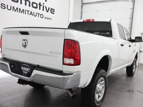 Used 2018 RAM 2500 Tradesman w/ Chrome Appearance Group AWD/4WD image 4