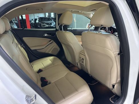 Used 2020 Mercedes-Benz GLA 250 4MATIC image 37