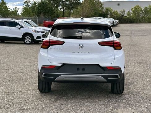 Certified 2024 Buick Encore GX Preferred FWD image 6