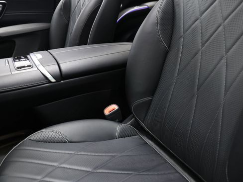 Used 2023 Mercedes-Benz EQS 580 4MATIC SUV image 19