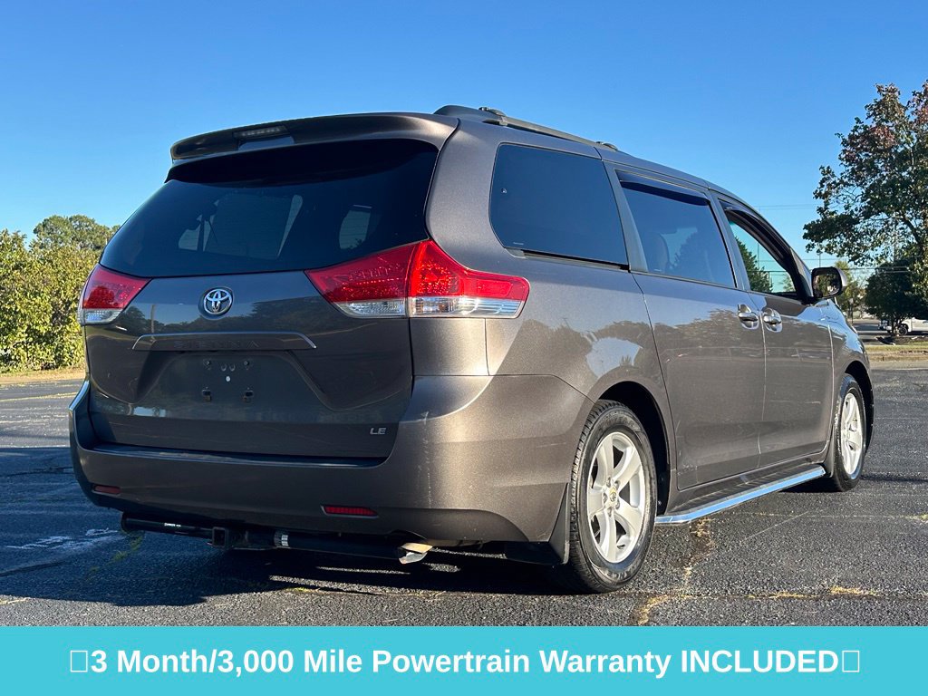Used 2012 Toyota Sienna LE FWD image 10