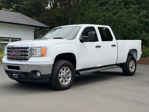 Used 2014 GMC Sierra 2500 SLE w/ SLE Preferred Package AWD/4WD image 1
