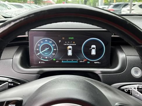 Used 2022 Hyundai Tucson Limited AWD/4WD image 11