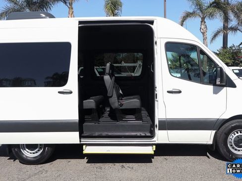 Used 2023 Mercedes-Benz Sprinter 2500 w/ Parking Package image 33