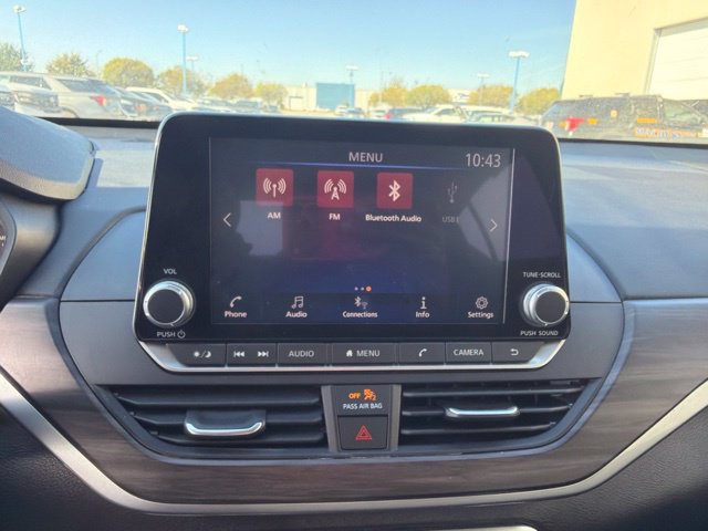 Used 2025 Nissan Altima 2.5 SV FWD image 22