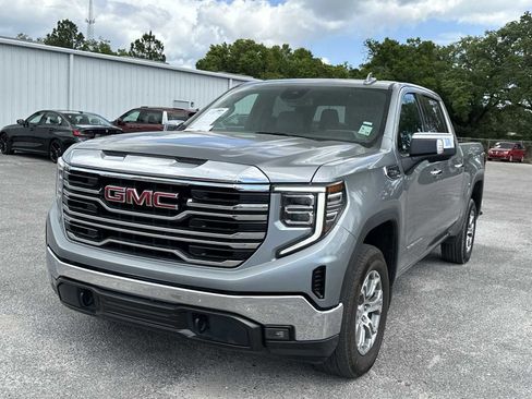 Used 2025 GMC Sierra 1500 SLT AWD/4WD image 5