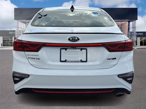 Used 2021 Kia Forte GT-Line w/ GT-Line Premium Package image 5