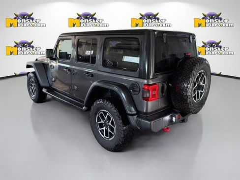 Used 2024 Jeep Wrangler Unlimited Rubicon w/ Dual Top Group AWD/4WD image 6