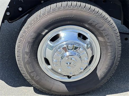 Used 2024 RAM 3500 Tradesman image 18