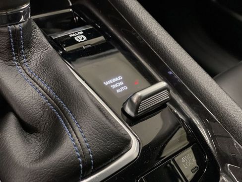 Used 2022 Jeep Compass Latitude w/ Convenience Group image 16