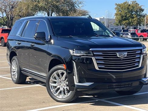 Used 2022 Cadillac Escalade Premium Luxury Platinum image 2