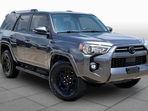 Used 2023 Toyota 4Runner SR5 Premium w/ Moonroof Package RWD image 3