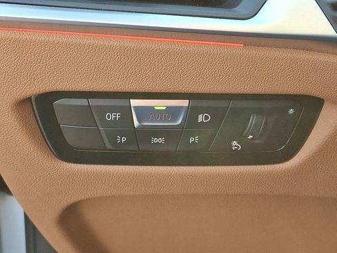 Certified 2023 BMW 330i xDrive Sedan w/ Driving Assistance Package image 27