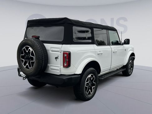 Used 2022 Ford Bronco Outer Banks image 7