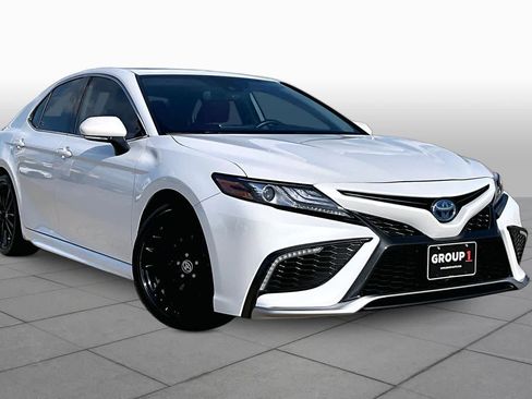 Used 2023 Toyota Camry XSE w/ Cold Weather Package FWD image 3