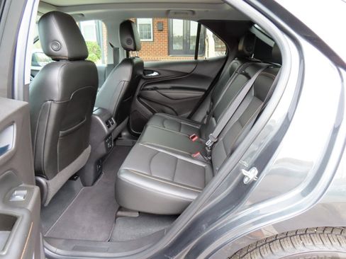 Used 2019 Chevrolet Equinox Premier image 18