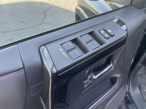 Used 2022 Toyota 4Runner TRD Off-Road Premium image 27