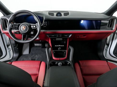 New 2026 Porsche Cayenne Coupe image 21