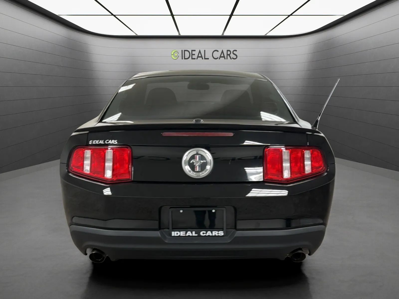 Used 2011 Ford Mustang Premium w/ 202A Rapid Spec Order Code RWD image 6