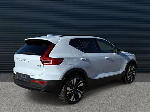 New 2026 Volvo XC40 B5 Ultra w/ Climate Package image 5
