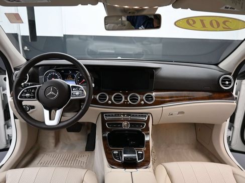 Used 2019 Mercedes-Benz E 450 4MATIC Wagon image 9