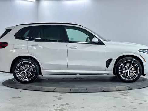 New 2026 BMW X5 xDrive50e w/ M Sport Package image 8