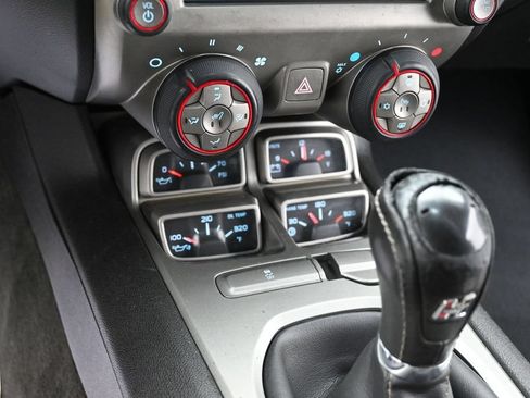 Used 2013 Chevrolet Camaro SS RWD image 10