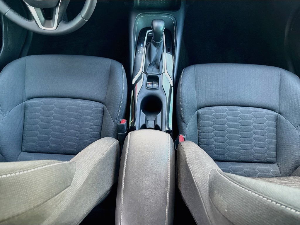 Used 2022 Toyota Corolla SE w/ Carpet Mat Package (TMS) FWD image 16