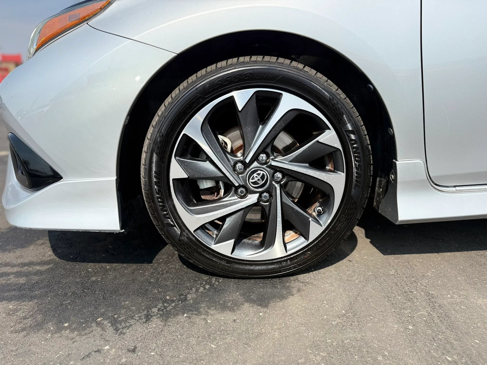 Used 2017 Toyota Corolla iM FWD image 39