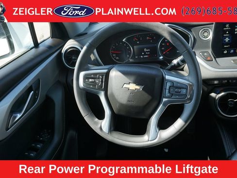 Used 2024 Chevrolet Blazer LT w/ Convenience Package FWD image 14