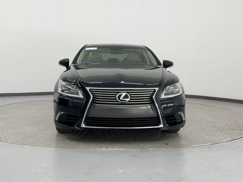 Used 2015 Lexus LS 460 w/ Comfort Package image 6