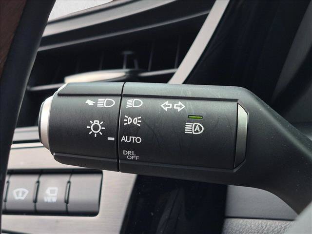 Certified 2025 Lexus ES 350 Ultra Luxury w/ Accessory Package (Z1) FWD image 11