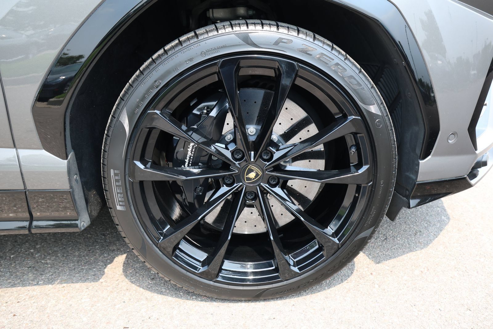 Used 2021 Lamborghini Urus AWD/4WD image 14