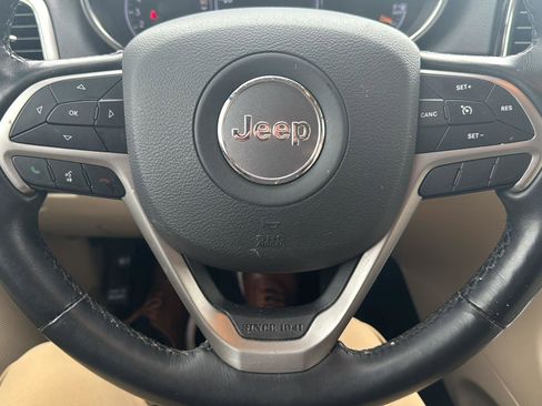 Used 2021 Jeep Grand Cherokee Limited AWD/4WD image 12