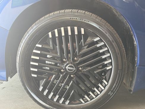 Used 2024 Nissan Leaf SV Plus FWD image 11