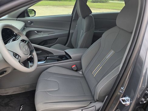 New 2026 Hyundai Elantra Sport FWD image 16