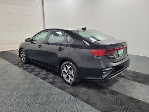 Used 2021 Kia Forte LXS FWD image 3