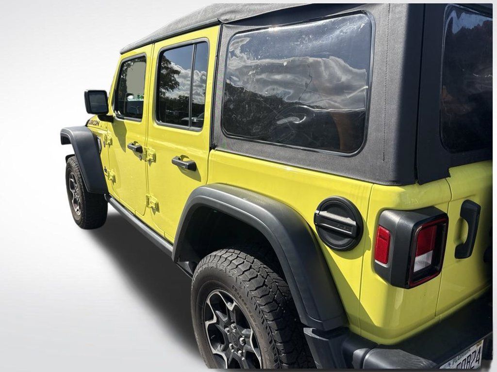 Used 2023 Jeep Wrangler Unlimited Rubicon AWD/4WD image 6