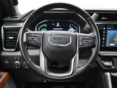Used 2024 GMC Sierra 3500 Denali Ultimate AWD/4WD image 18