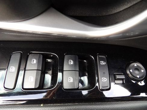 Used 2023 Hyundai Tucson Limited image 10