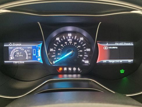 Used 2018 Ford Fusion SE image 23