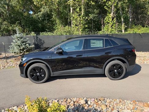 New 2025 Volkswagen ID.4 Pro S Plus image 2