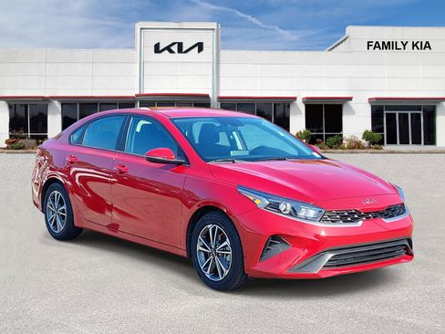Certified 2023 Kia Forte LXS w/ LXS Technology Package FWD image 1