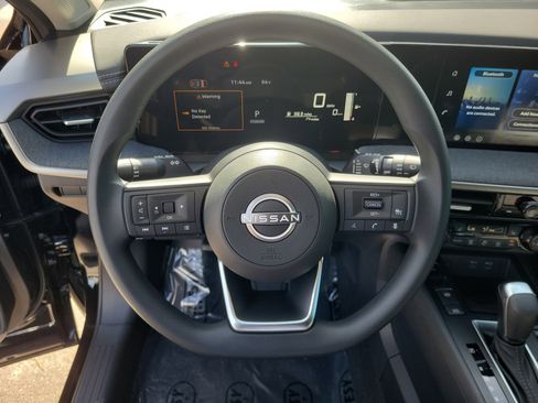 New 2026 Nissan Kicks SV image 20