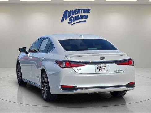 Used 2024 Lexus ES 300h w/ Premium Package image 5