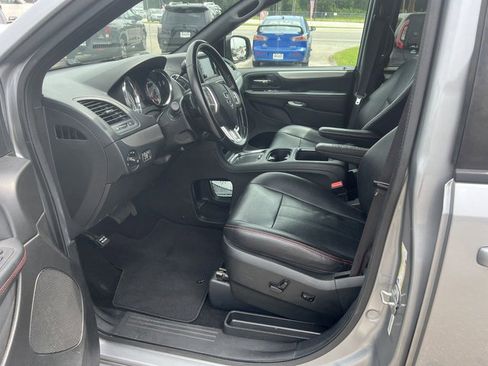 Used 2019 Dodge Grand Caravan GT image 10